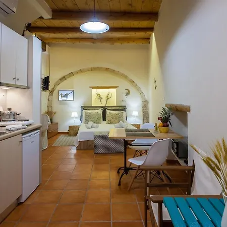 Charming Flatlet In The Old Town Apartment *